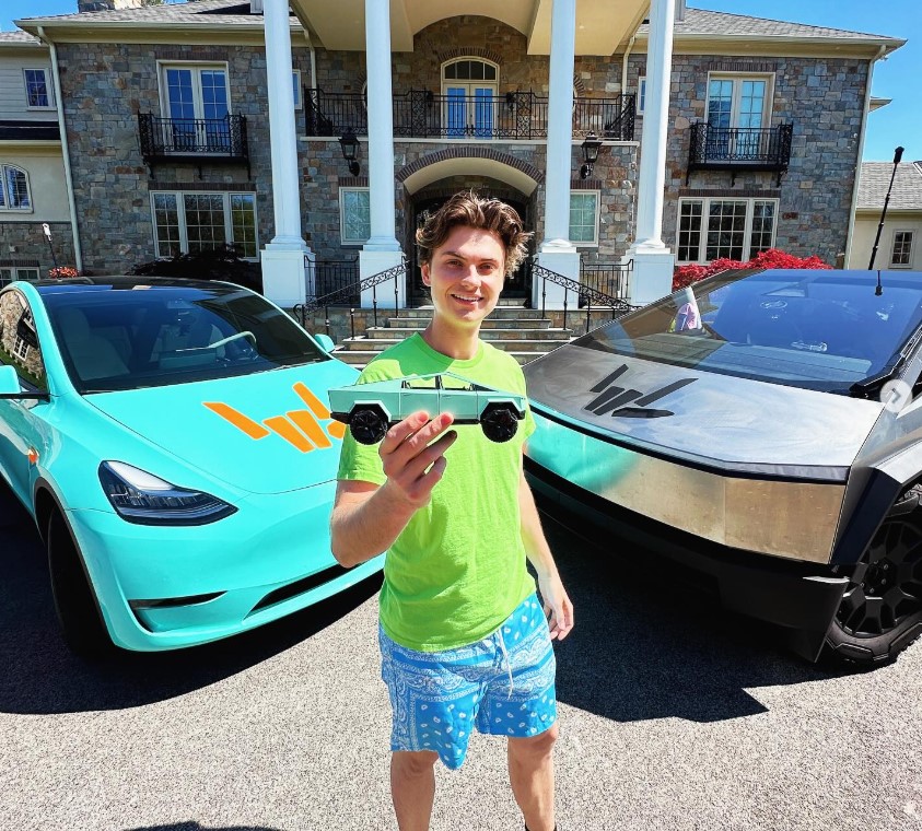 Carter Sharer net worth