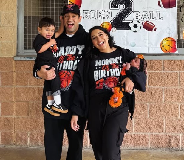 Dana Alexa with her husband and kids