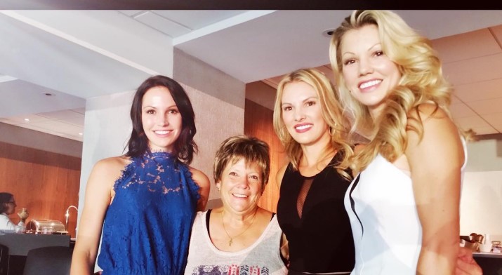 Heidi Strobel with her mom and sisters
