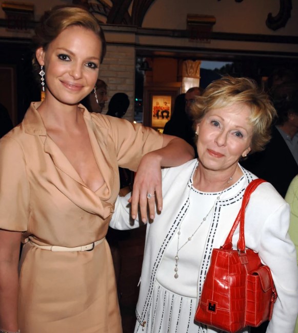 Katherine Heigl with her mom