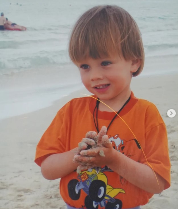 Łatwogang's childhood image