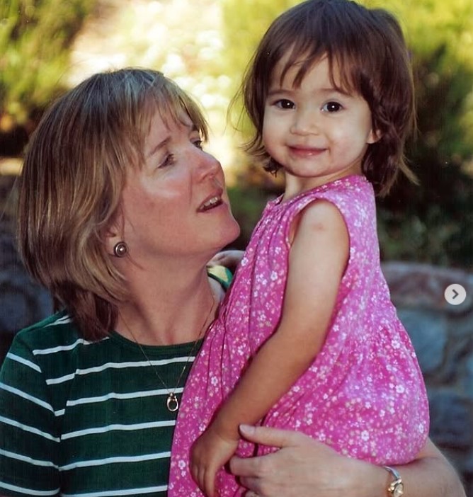 Maya Higa's childhood image with her mom