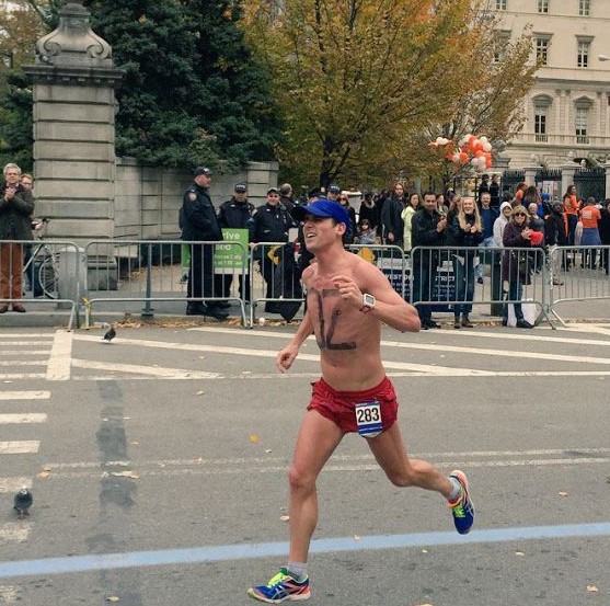 Oz Pearlman, while running during a marathon