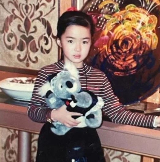 Shin Se-kyung's childhood image
