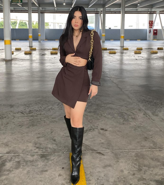 Steff Loaiza height