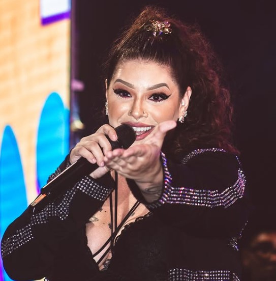 Aila Menezes wiki