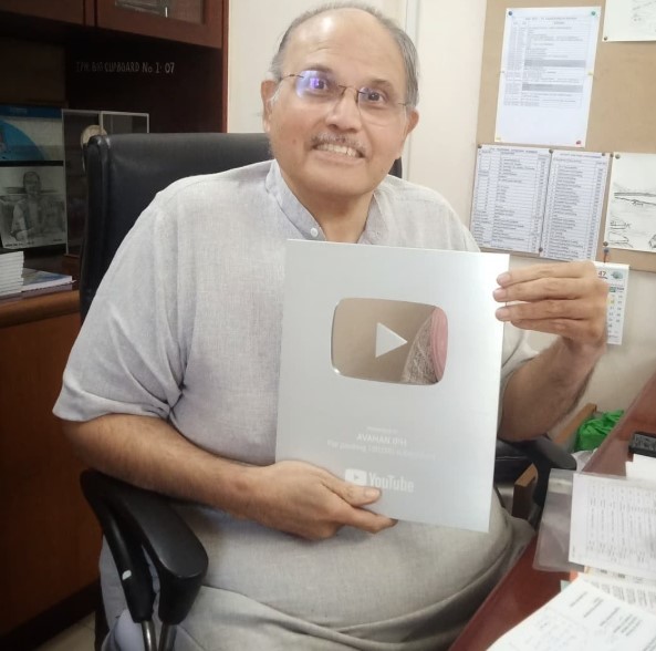 Anand Nadkarni profession