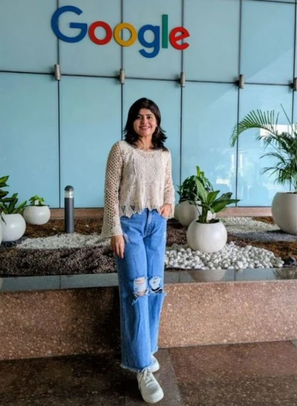 Anu Sharma height