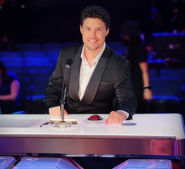Daniel Emmet as a judge
