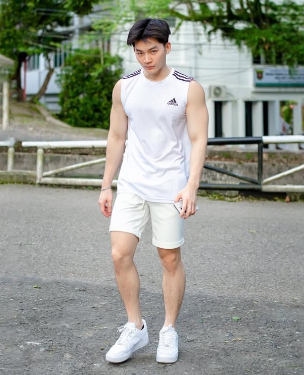 Edward Candra height