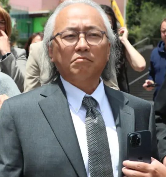 Kenneth Iwamasa bio