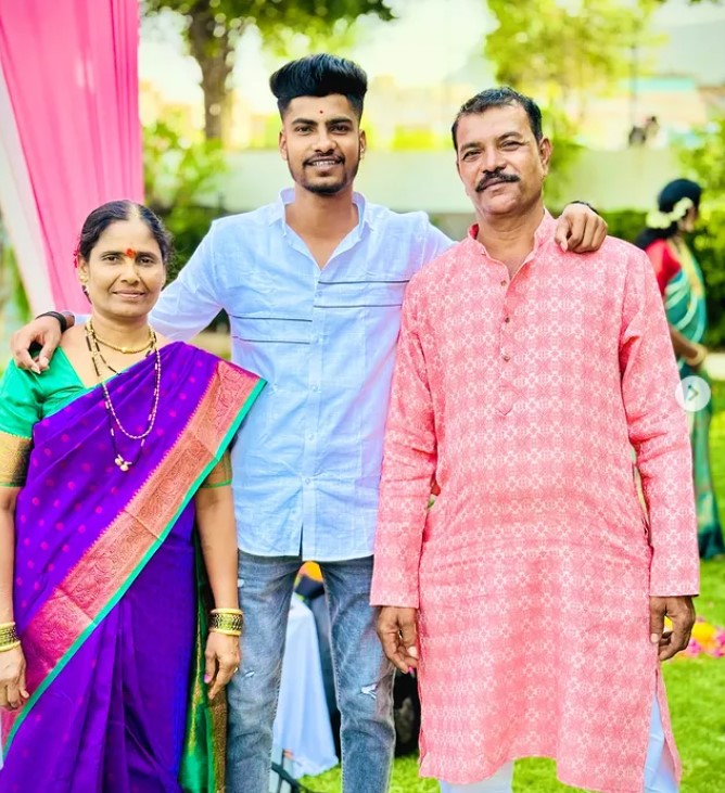 Mahesh Pawar with his parents