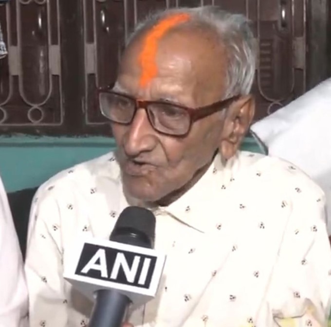 Makhanlal Sarkar age
