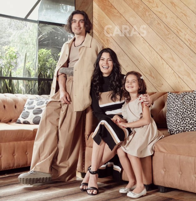Natalia Subtil with Sergio Mayer Mori and their daughter
