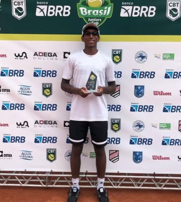 Nishesh Basavareddy after winning his first J1 title at the Brasil Juniors Cup