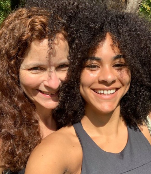 Raina Morris with her mom