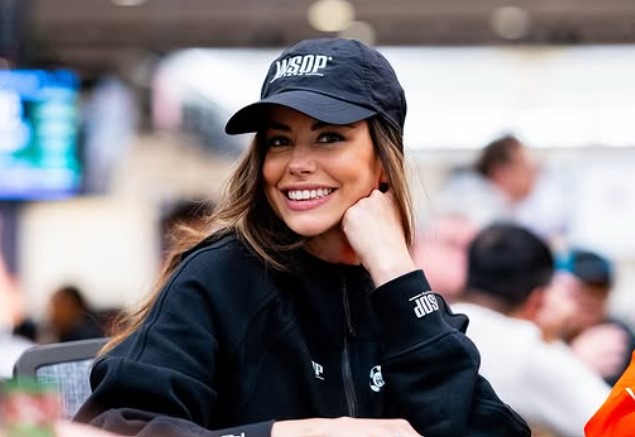 Samantha Abernathy bio