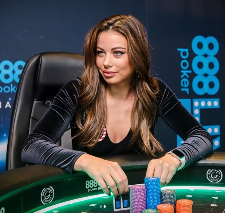 Samantha Abernathy career