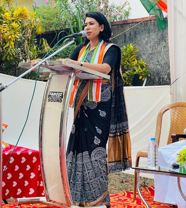 Shama Mohamed height