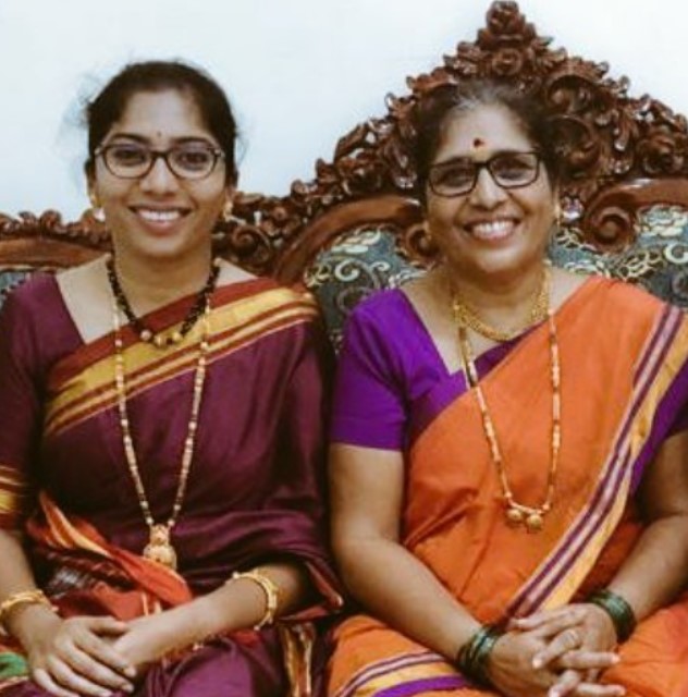 Tejaswi Satpute with her mother
