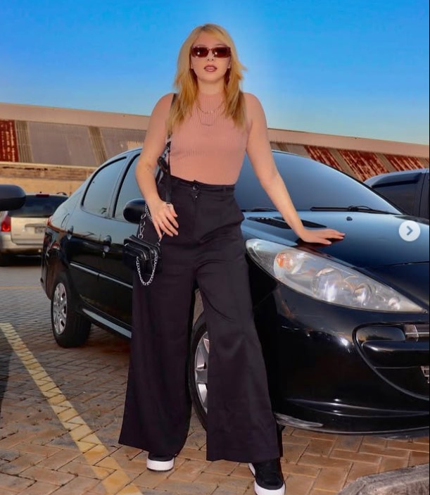 Thatty Ferreira net worth