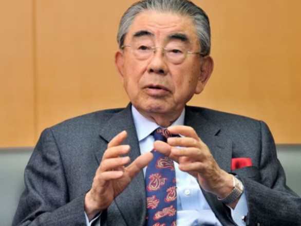 Toshifumi Suzuki biography