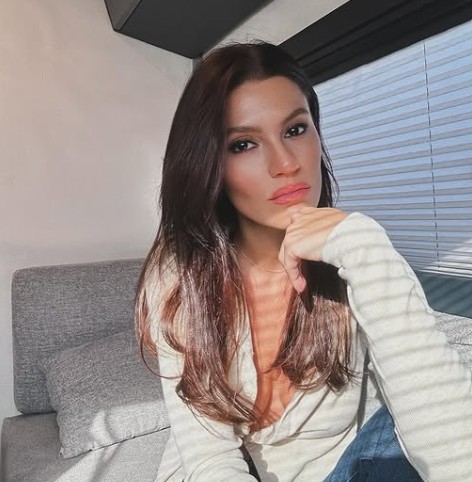 Yusra Geyik bio
