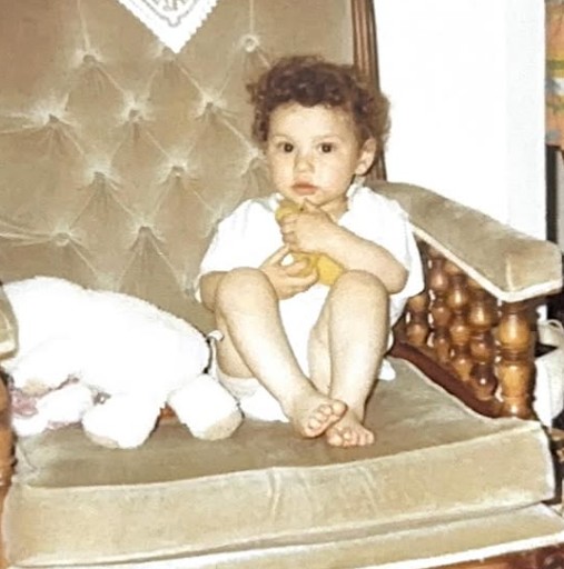 Yusra Geyik's childhood image