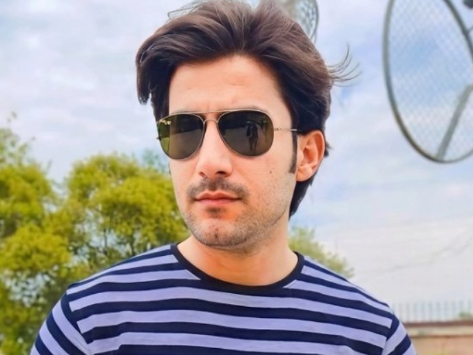 Bharat Tiwari age