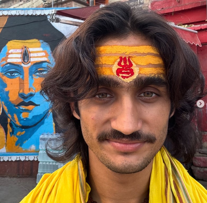 Divyanshu Joshi wikipedia