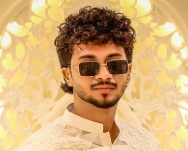 Hasnain Khan