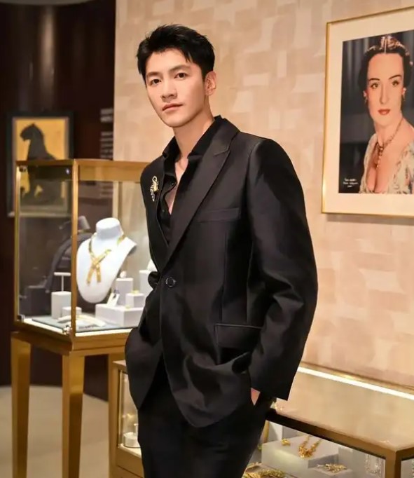 Jin Ze bio