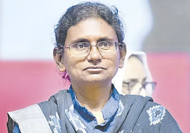 Meenakshi Natarajan profession