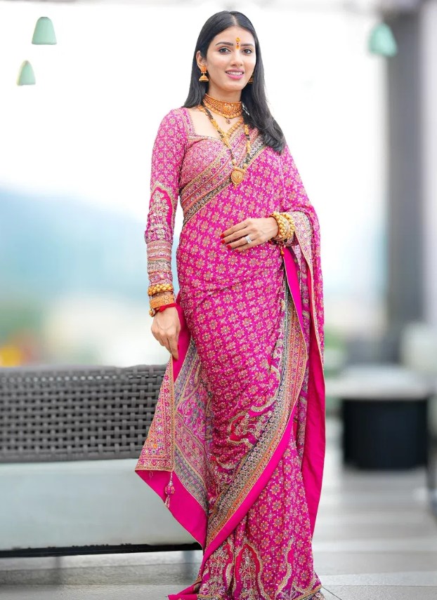 Neetu Bisht height