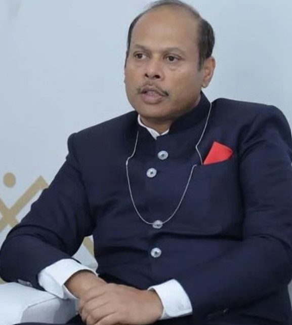 Vivek Aggarwal bio