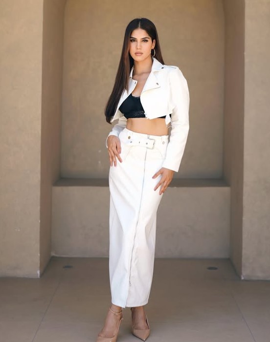Aaveera Singh Masson height