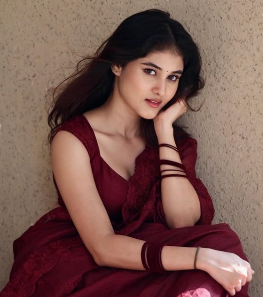 Aayushi Verma biography