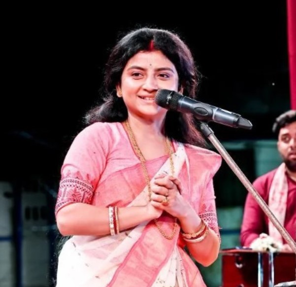 Aditi Munshi career