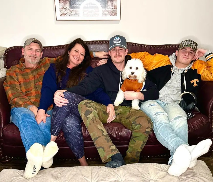 Austin Snell with his family