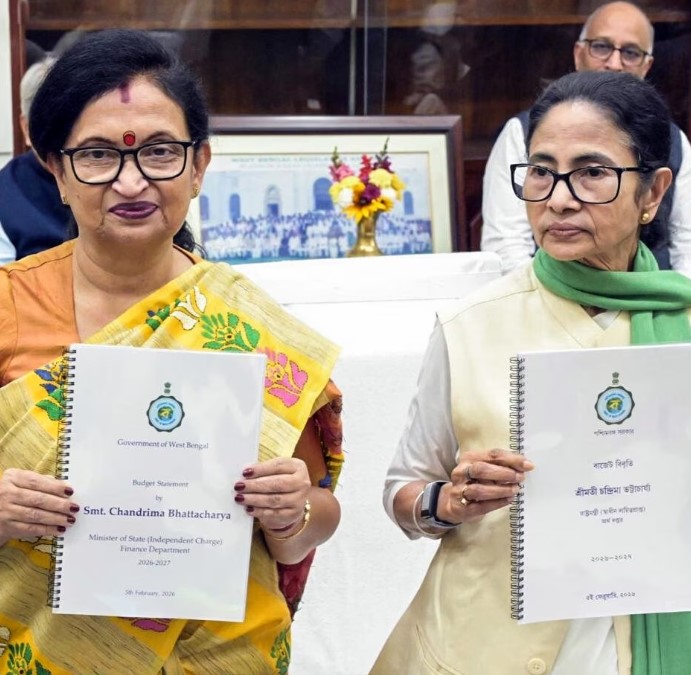 Chandrima Bhattacharya with Mamata Banerjee