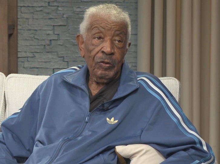 Hal Williams age