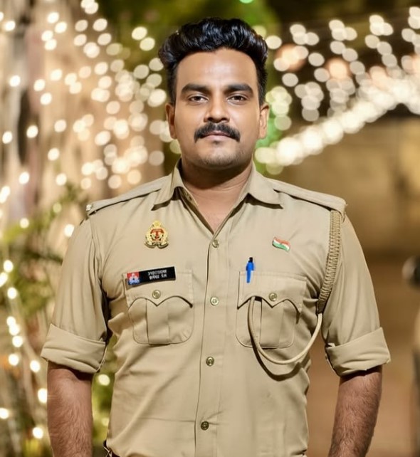 Kapil Dinkar career