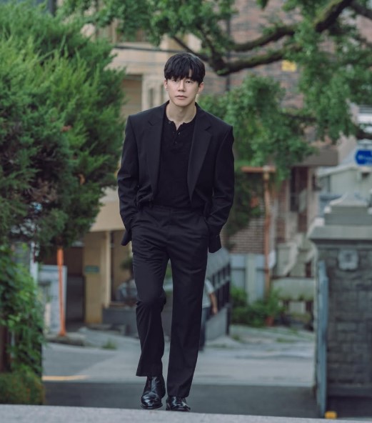 Kim Mu-yeol height