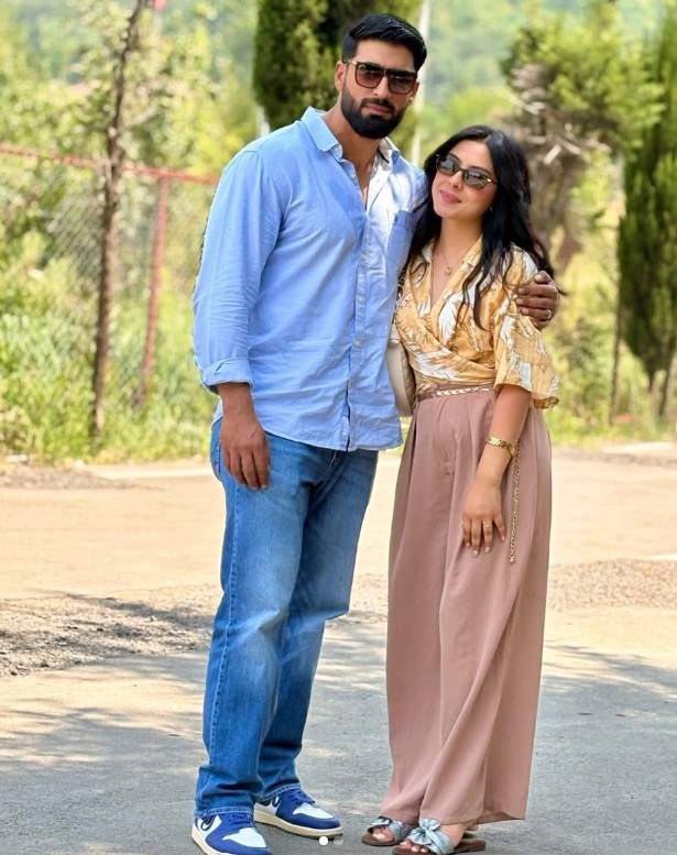 Nidhaa Bhatt with her husband