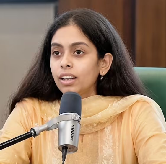 Pooja Jha wiki