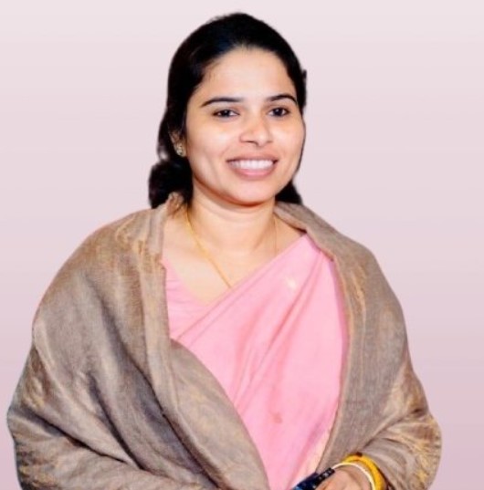 Pooja Pal bio