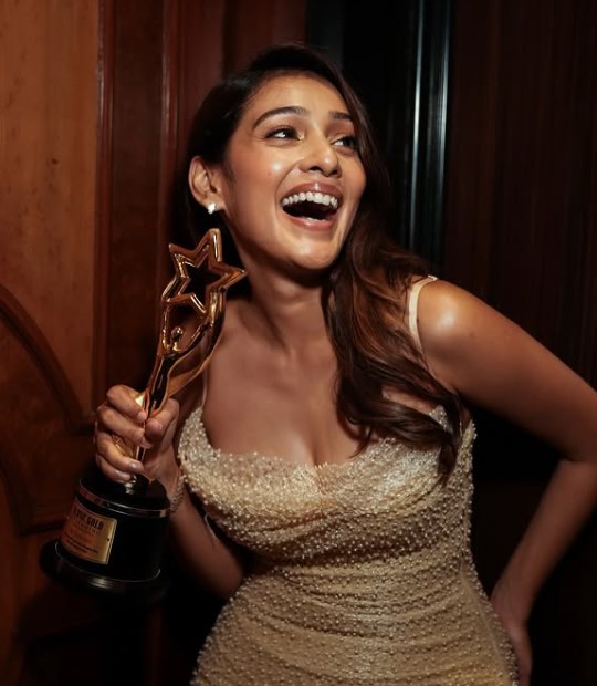 RJ Mahvash award
