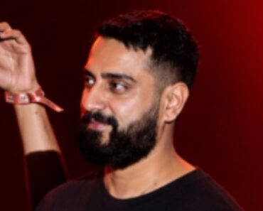 Shekhar Chaudhary (Jasmine Sandlas’s Fiancé) Shekhar Chaudhary (Jasmine Sandlas’s Fiancé)