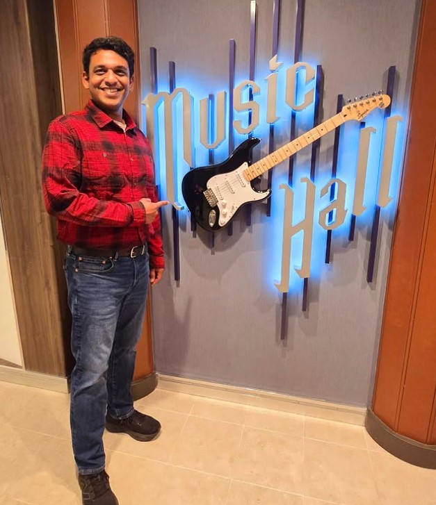 Vikash Achutaramaiah height