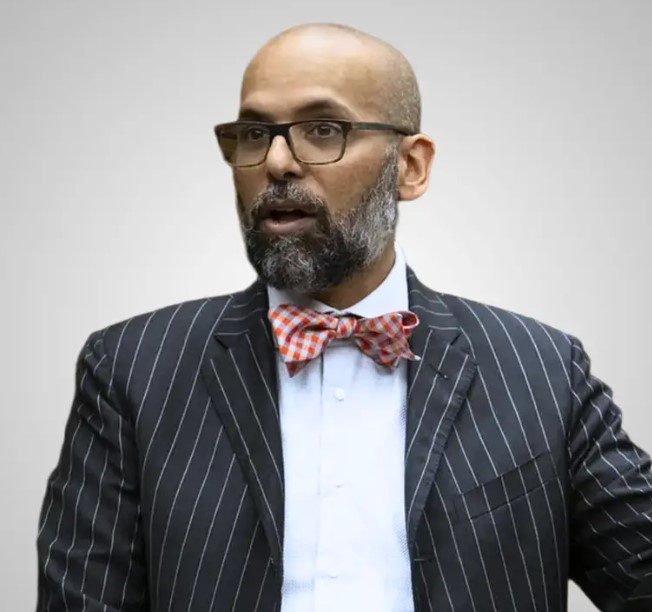 Zia M. Faruqui biography